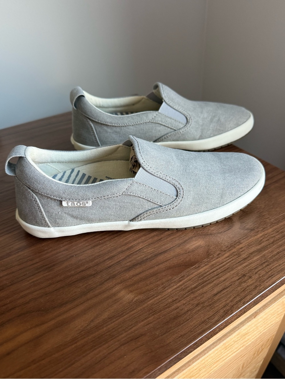 Taos Dandy Slip-On Casual Shoes in Light Gray women's  Size 7